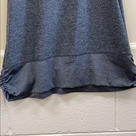 Eddie Bauer XL gray razor back activewear top - Picture 3 of 7